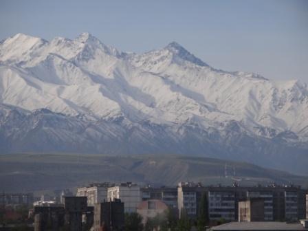 Maximus Apartament Bishkek Exterior photo